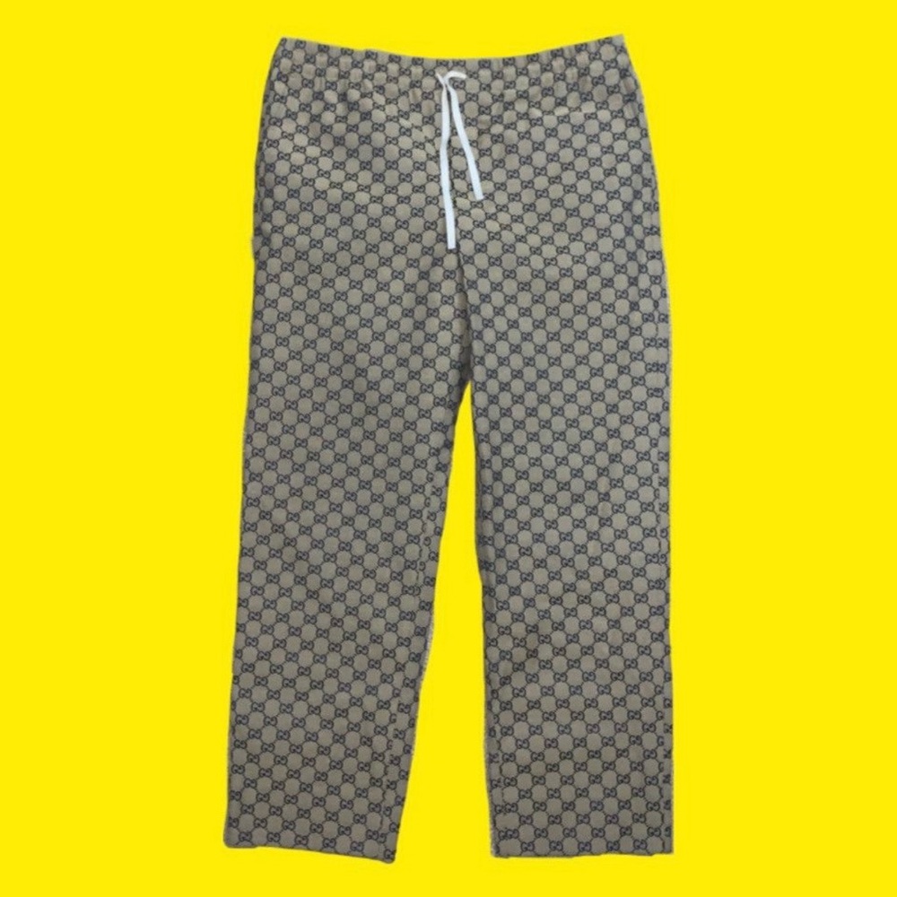 Stylish Gucci Men's Pants🔥
(Original Price $1350)